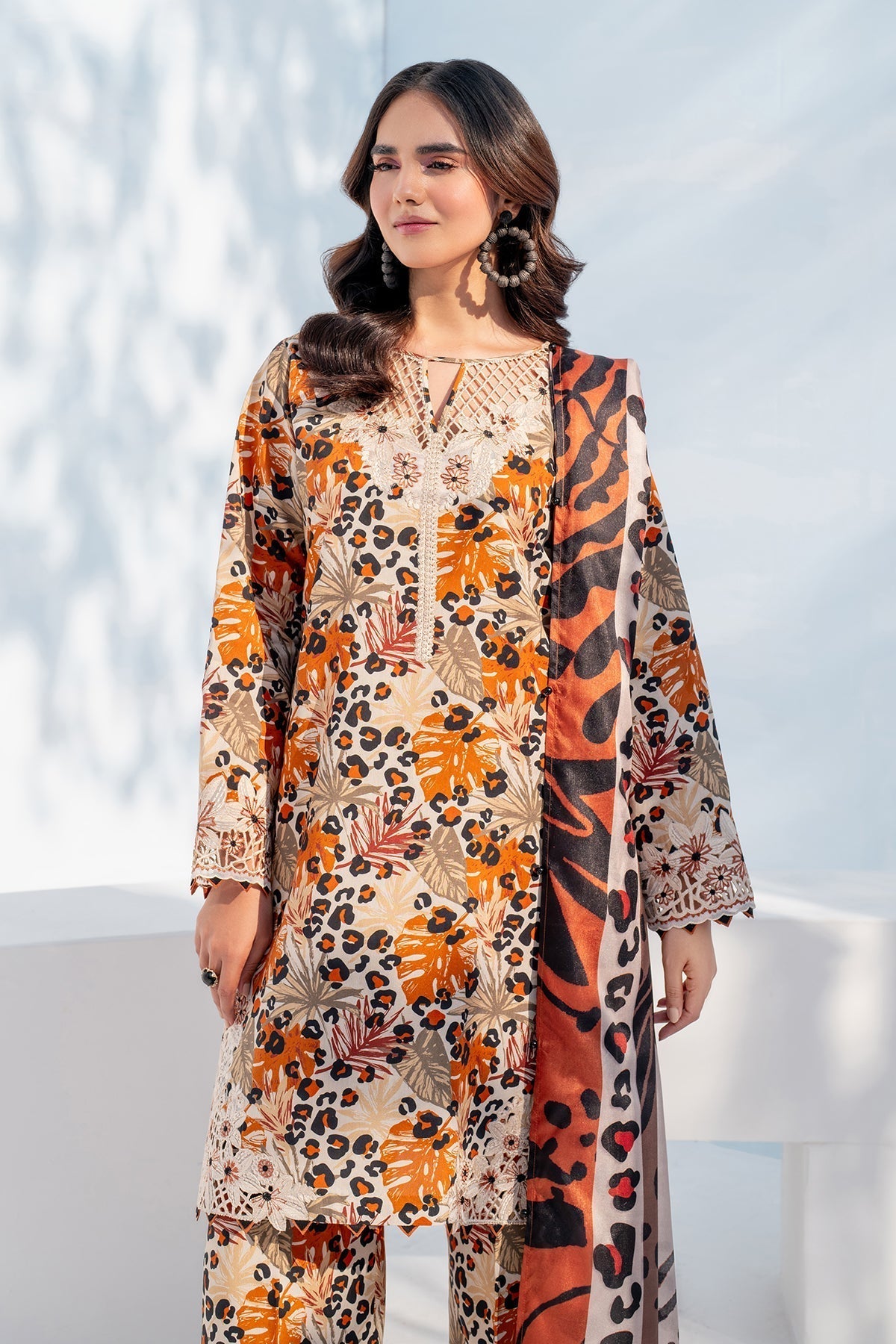 Baroque 3PC Karandi Printed Shirt with Karandi Printed Dupatta and Trouser – ZC1702