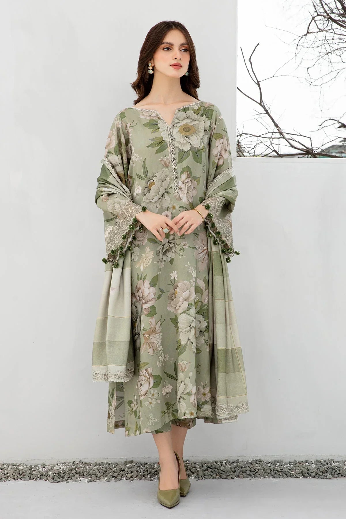 Baroque 3PC Karandi Printed Shirt with Karandi Printed Dupatta and Trouser – ZC801