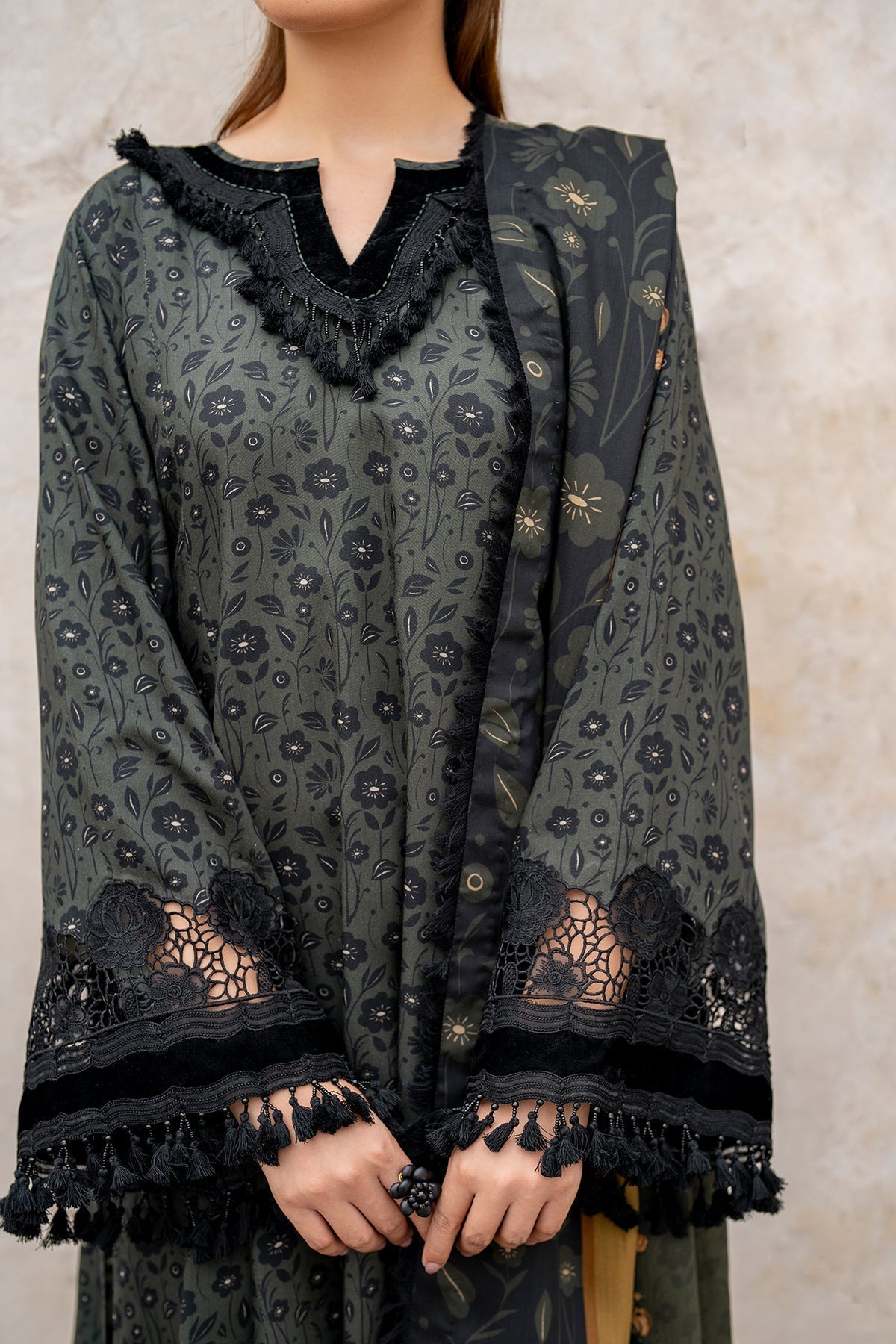 Baroque 3PC Karandi Printed Shirt with Karandi Printed Dupatta and Trouser – ZC831