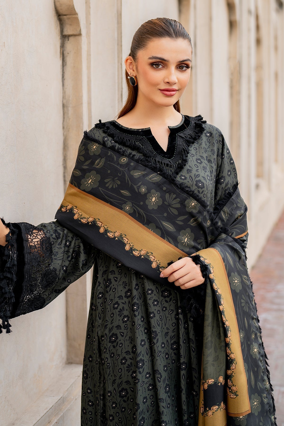 Baroque 3PC Karandi Printed Shirt with Karandi Printed Dupatta and Trouser – ZC831