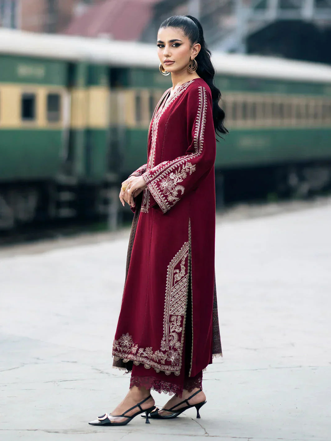 Lawn 3PC Embroidered Shirt with Digital Printed Jacquard Dupatta – ZC1148