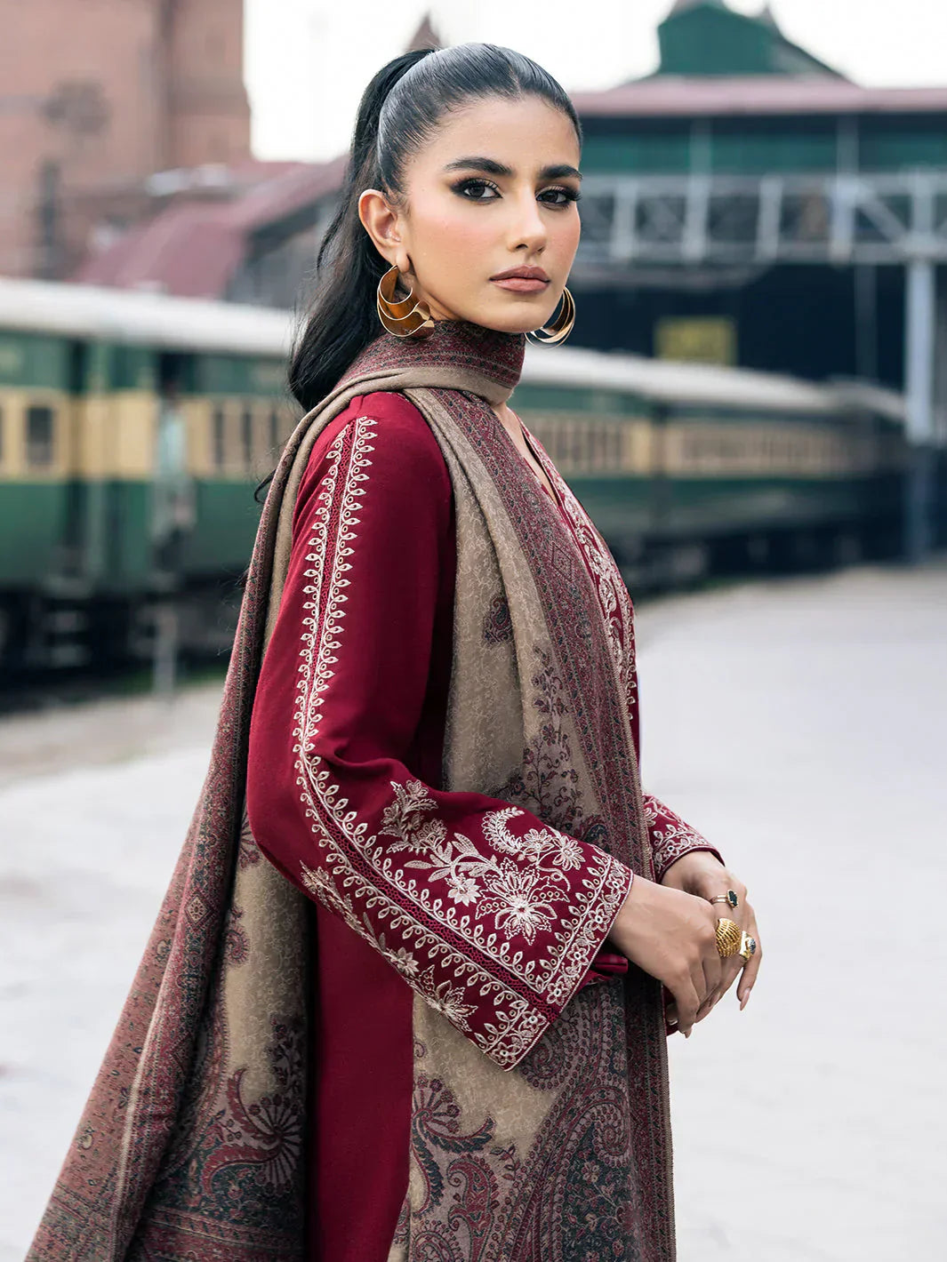 Lawn 3PC Embroidered Shirt with Digital Printed Jacquard Dupatta – ZC1148