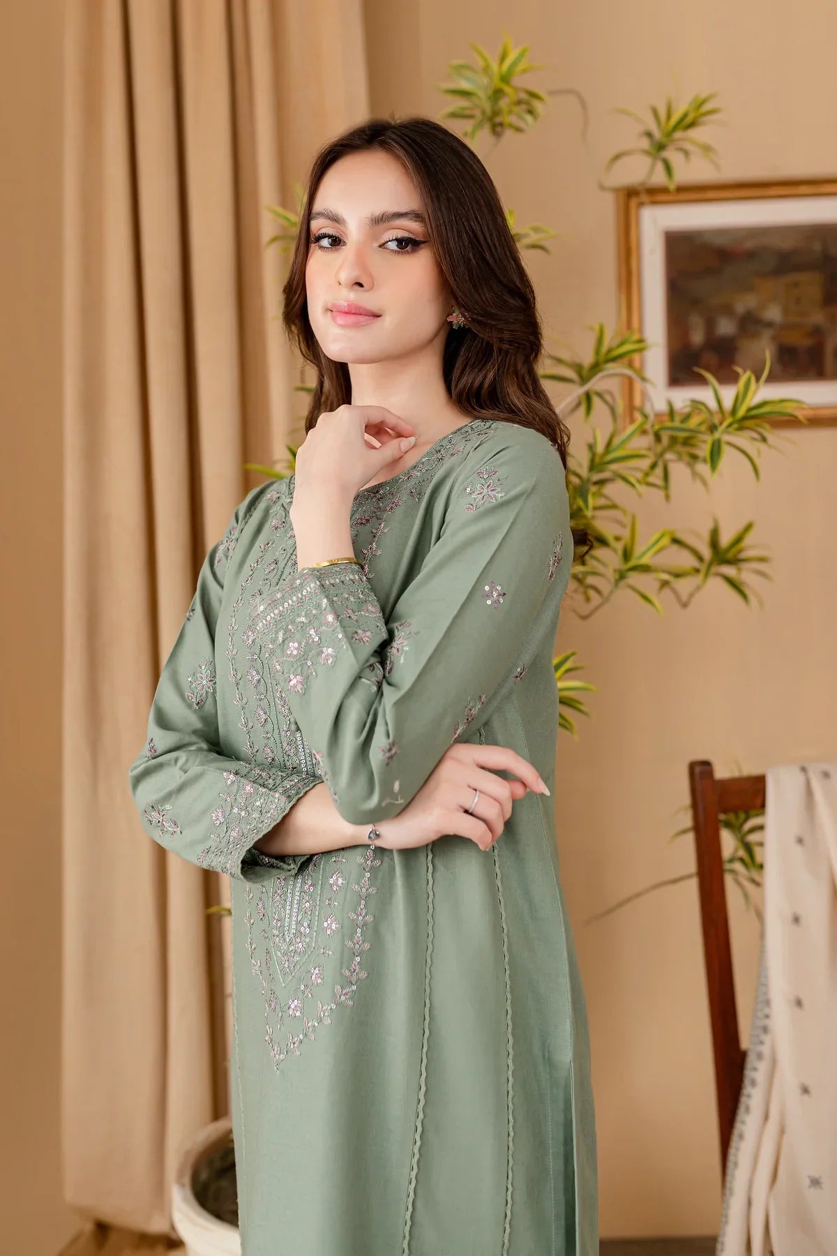 Batik Luxe 3PC Dhanak Embroidered Dress with Embroidered Dupatta – ZC1318