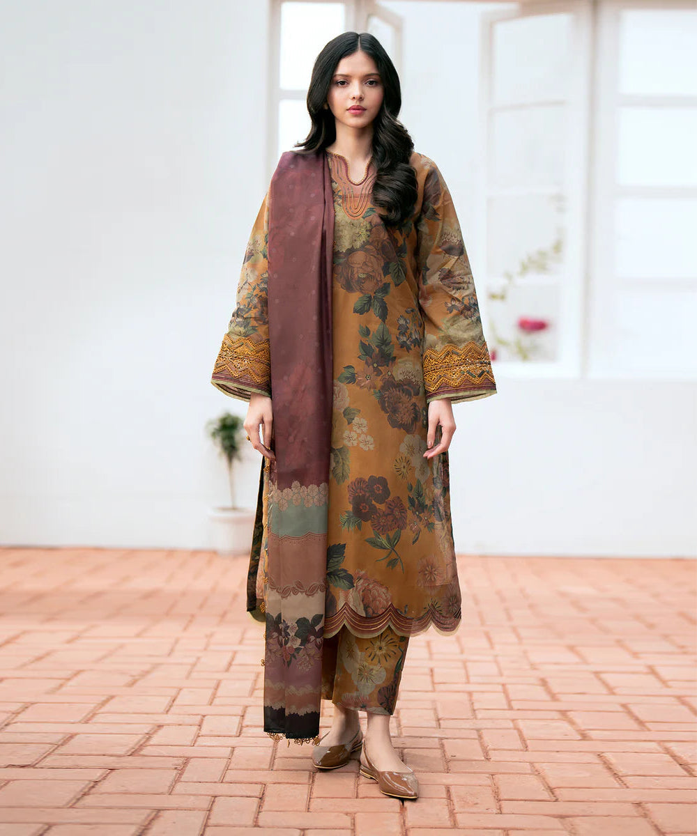 Baroque 3PC Karandi Printed Shirt with Karandi Printed Dupatta and Trouser – ZC813