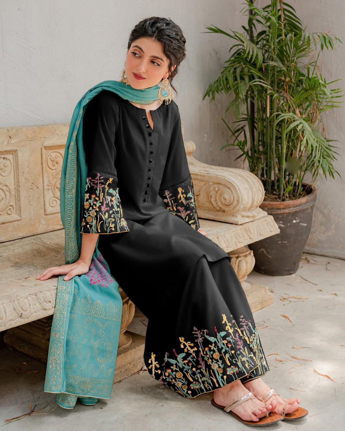 Khaddar Luxe 3PC Embroidered Unstitched Dress – ZC626