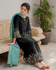 Khaddar Luxe 3PC Embroidered Unstitched Dress – ZC626