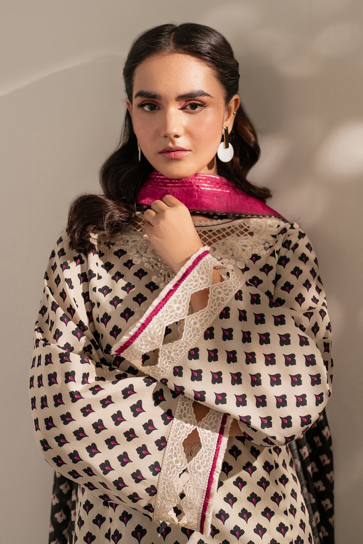 Baroque 3PC Karandi Printed Shirt with Karandi Printed Dupatta and Trouser – ZC1703