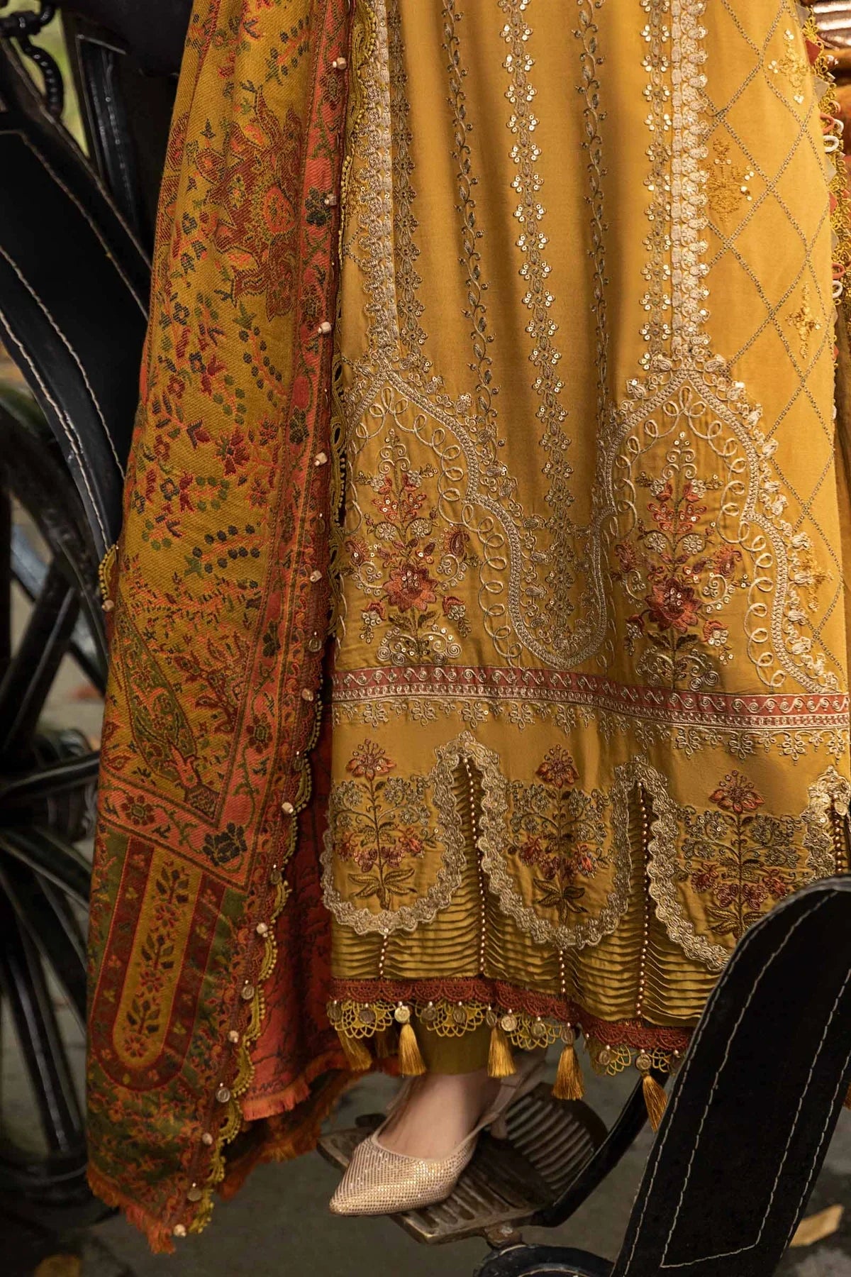 MARIA B. Dhanak Luxe 3PC Embroidered Dress with Printed Pashmina Wool Shawl – ZC116