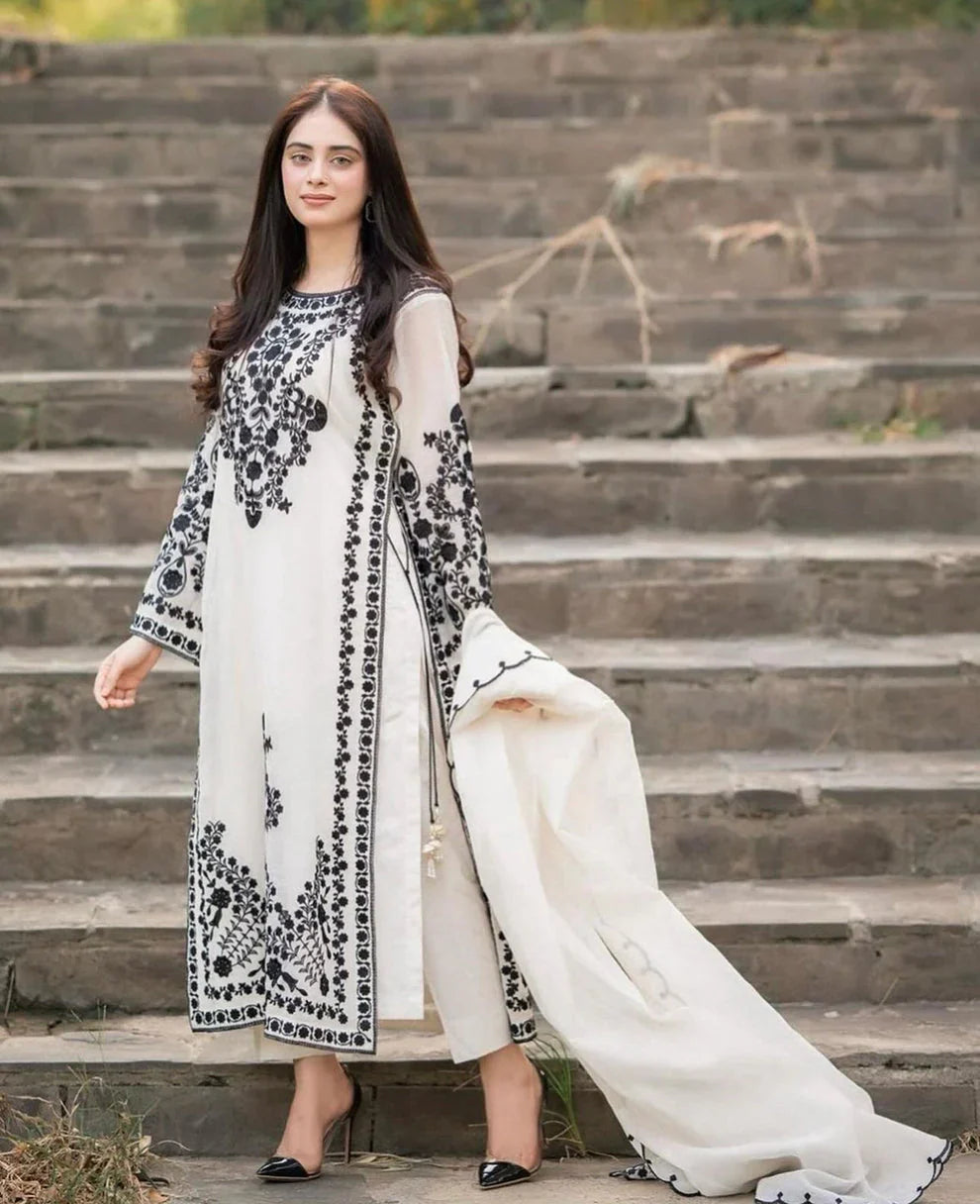 Jazmin Dhanak 3PC Embroidered Suit with Dhanak Embroidered Shawl – ZC105